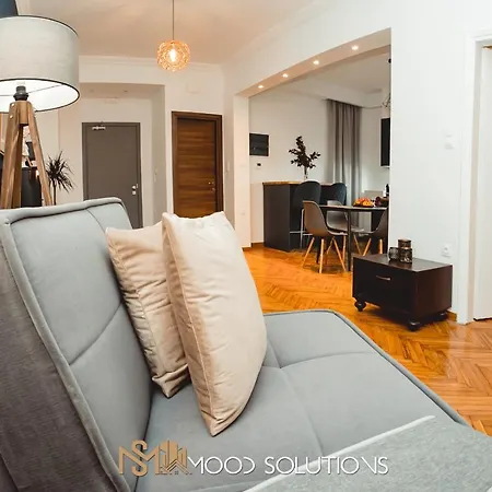 Firstlineskg3 Moodsolutions Living 테살로니키