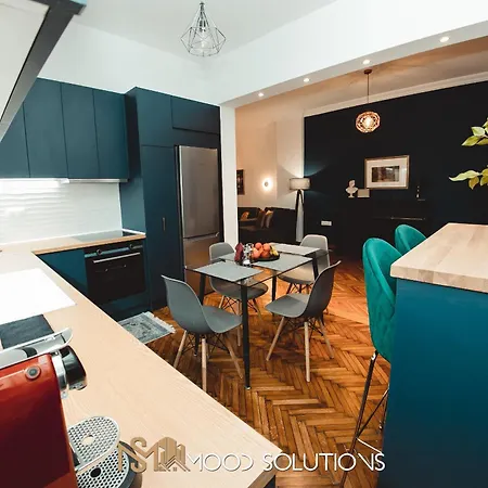 Firstlineskg3 Moodsolutions Living * 테살로니키
